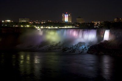 20080519-Niagara-Falls-night-756570.jpg