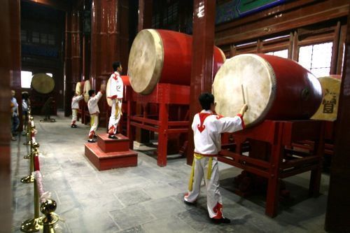 Drumtoren in de Hutong-wijk van Beijing