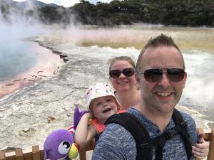 Wai-O-Tapu selfie