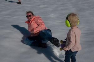 Angelica valt in sneeuw