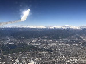 Besneeuwde bergtoppen bij LA