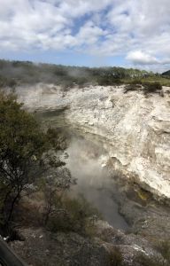 Wai-O-Tapu rokende grot