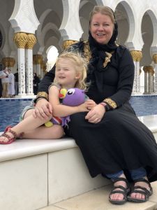 Fabienne en Angelica bij Grand Mosque